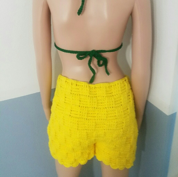 Brandnew crotchet Bralette and shorts - Picture 3 of 3